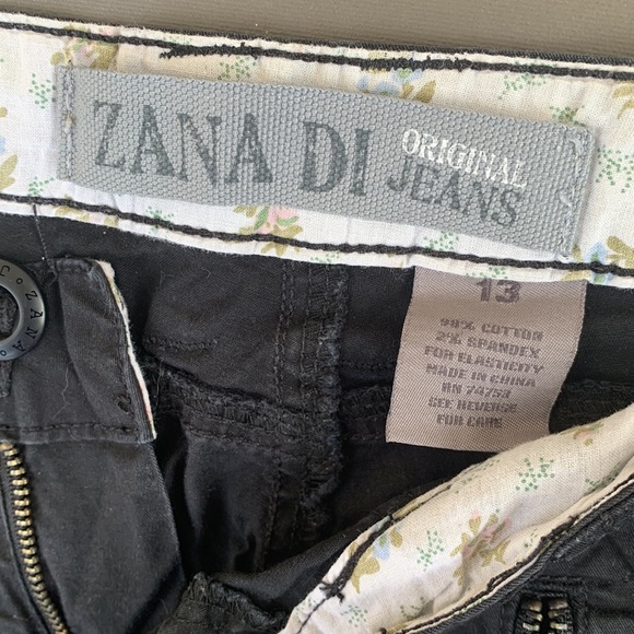 Cargo shorts - Picture 4 of 7